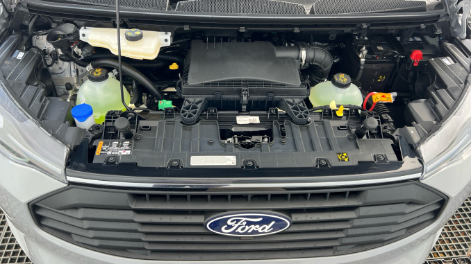 Ford Transit Custom 320 L2 Petrol Fwd 2.5 PHEV 232ps H1 Van Limited Auto - Image 8